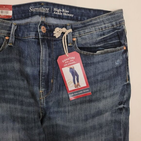 Levi Strauss High Rise ankle Skinny Blue Jeans New Women 16 Distressed Signature - Picture 12 of 15
